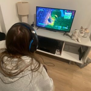 Meet your Posher, Drew